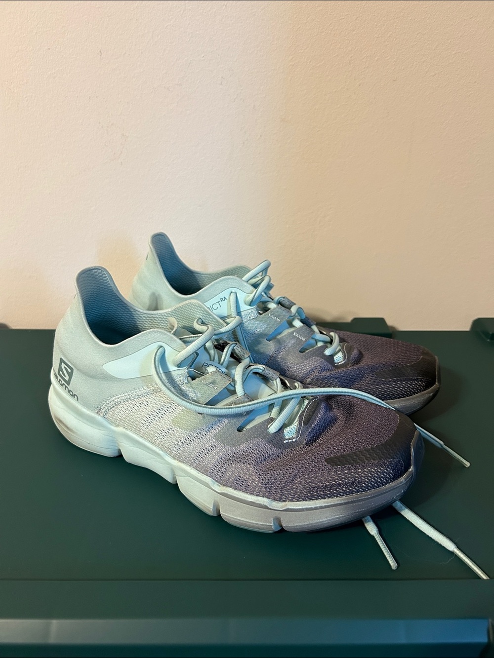 Salomon Predict Women’s Blue to Navy Gradient Athletic Shoes